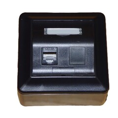 Smartbox påvegg Svart m/1xENM UTP Cat6A Nettverksuttak inkl. modul 84x84x57