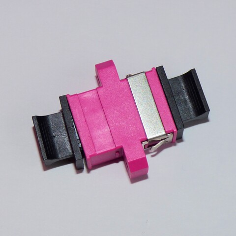 MPO/MTP adapter OM4