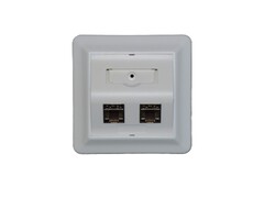 Skr&#229;uttak 84x84 m/2xENM Cat6A STP Nettverksuttak inkl. moduler