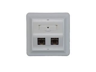 Skråuttak 84x84 m/2xENM Cat6A STP Nettverksuttak inkl. moduler