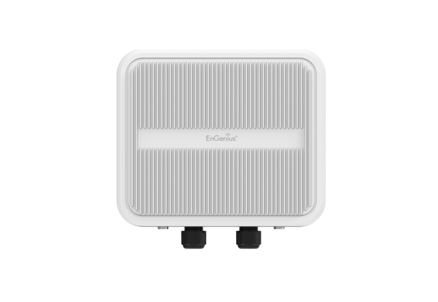 EnGenius Outdoor 5GHz Dual Radio 2x2 Access Point with 18dBi Panel Antenna 