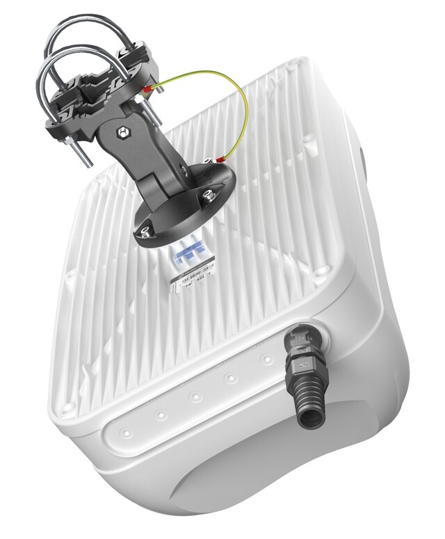 QuWireless QuMax for RutX50/RutM51 Ekstern antenne/kapsling retningsbestent 