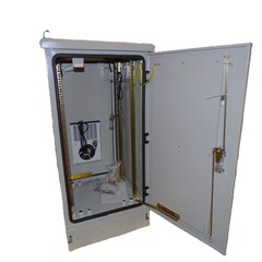 22U Gulvskap 19" 600x600 IP65 m 100w heatexchanger