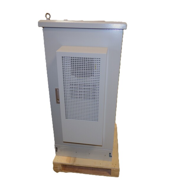 22U Gulvskap 19" 600x600 IP65 m 100w heatexchanger 