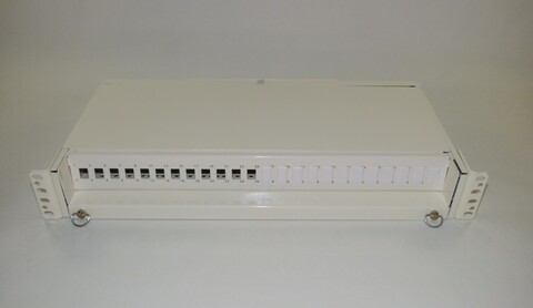 24 Fiber 1,5U patchpanel Serie-E LC-dplx Hvit ODF Ericsson type 19&quot;/ETSI