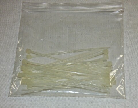 Strips Hvite 7,5cm x 0,2cm Pakker av 25stk.