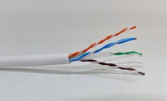 4par Cat 6 U/UTP LSOH Hvit Tynn 5.8mm Rull i Boks 305m, Nettverkskabel