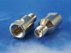 Adapter FME-han/SMA-hun Overgang fra FME-han til SMA-hun