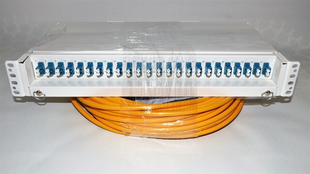 48 fiber SM QXAI LC 20meter Preterminert Montert i patchpanel 