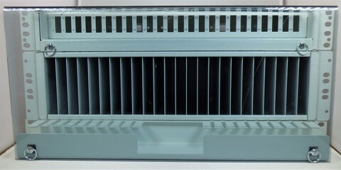 ODF Serie-E stor 48 fiber SC duplex 1,5U panel 2,5U magasin 1U guide m/5U pl