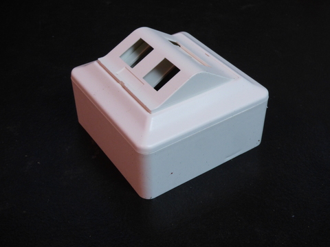 Smartbox p&#229;vegg for 2xKeystone Polarhvit inkl. kappe 32mm. FF6010ABC &amp; FF6010D