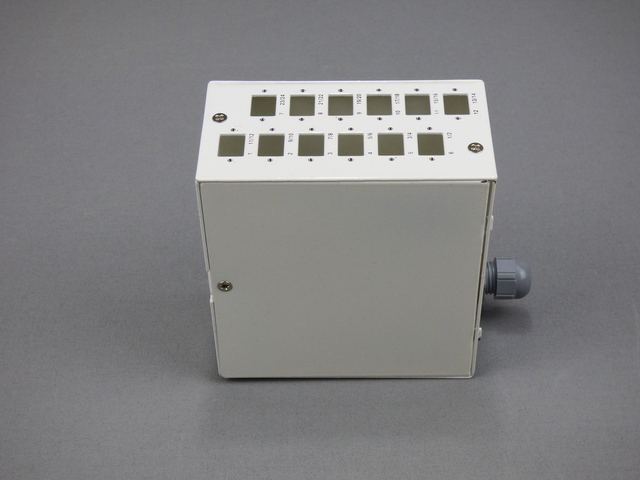 FDF med DIN-feste 12 xLC-Dplex /SC-Smplx Metall, adapterplate for FC/ST medfølger 