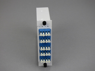 LGX35 2x8+UPG  CWDM 1471-1611 35 x 129 (102) x 130 mm (BxHxD) Hvit