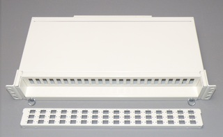 48 Fiber patchpanel Serie-E E2000 hvit 1,5U Ericsson type 19&quot;/ETSI