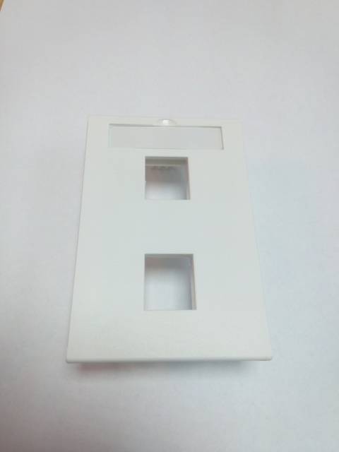 Kanaluttak f/TEK 2xkeystone Polarhvit FF6018, Halogenfri
