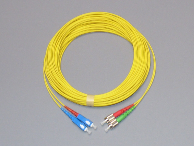 SC-FC/apc Dpx 30m Patch SM G657 FR-LSOH 