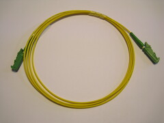 E2000apc-E2000apc Spx Fiberpatch 5m gul Patchkabel / Fibersnor SM G657.A2