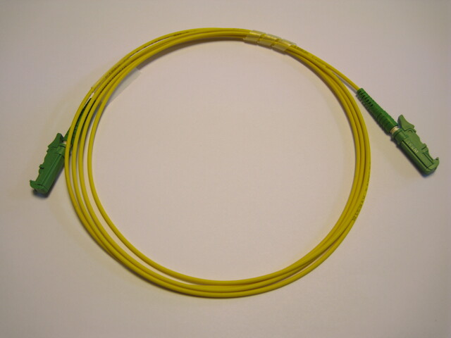 E2000apc-E2000apc Spx Fiberpatch 5m gul Patchkabel / Fibersnor SM G657.A2 